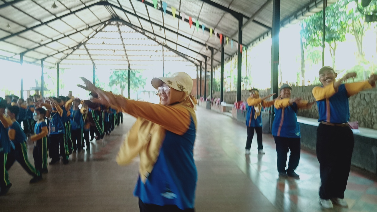 SENAM BERSAMA