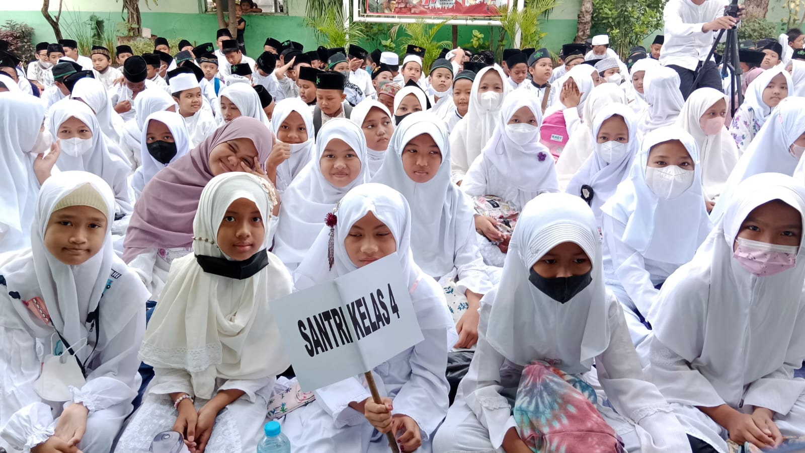 SANTRI KELAS 4