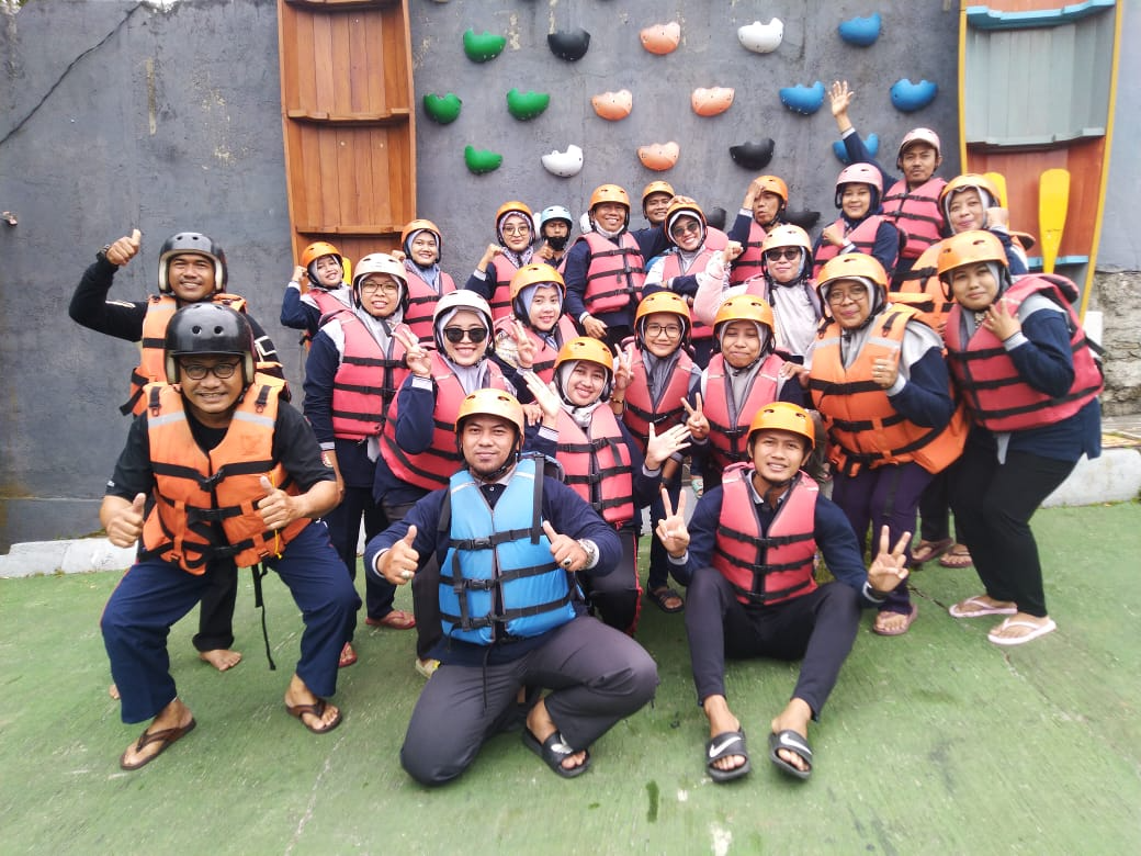 PERSIAPAN RAFTING BATU-MALANG
