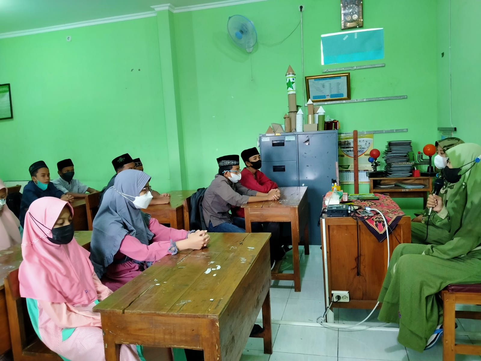 KELAS 6-A KELAS 6-A