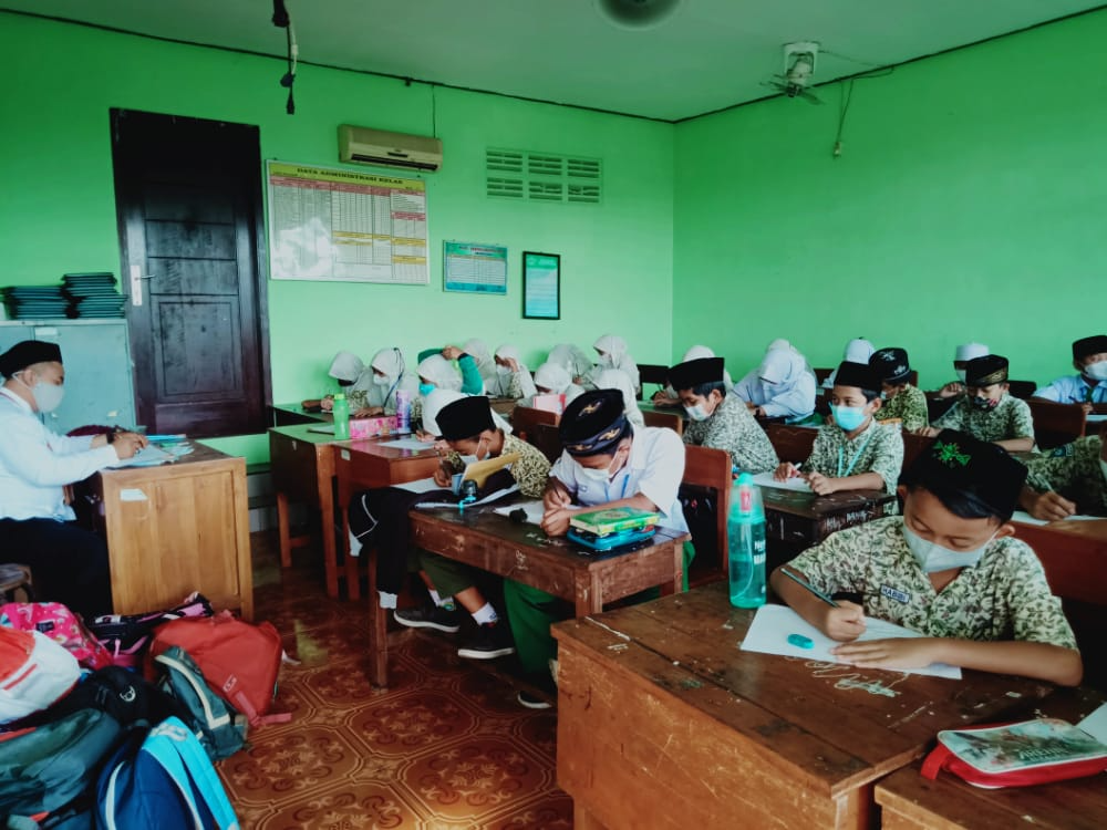 KELAS 4-C