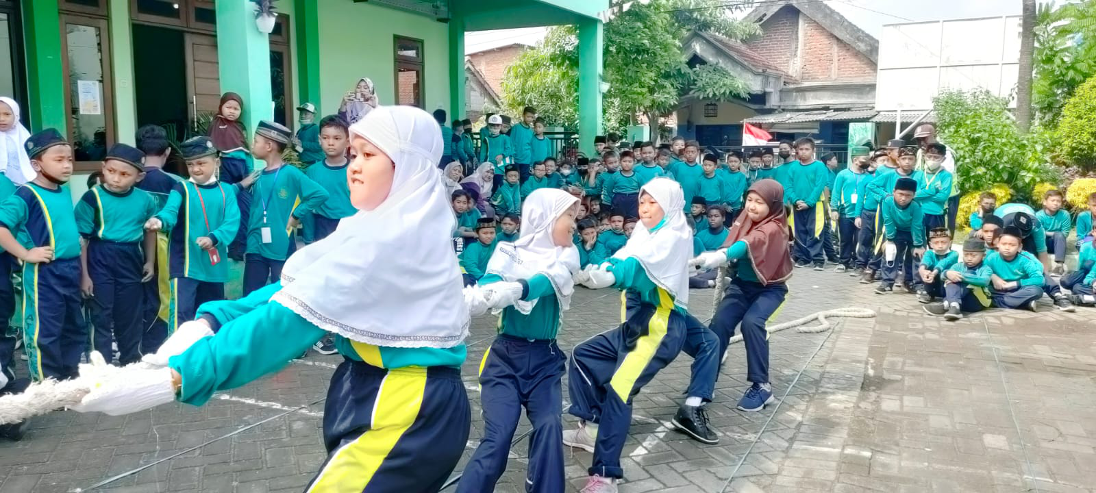 Lomba-Lomba Memperingati HUT RI 77 Tahun MI AT TAUFIQ