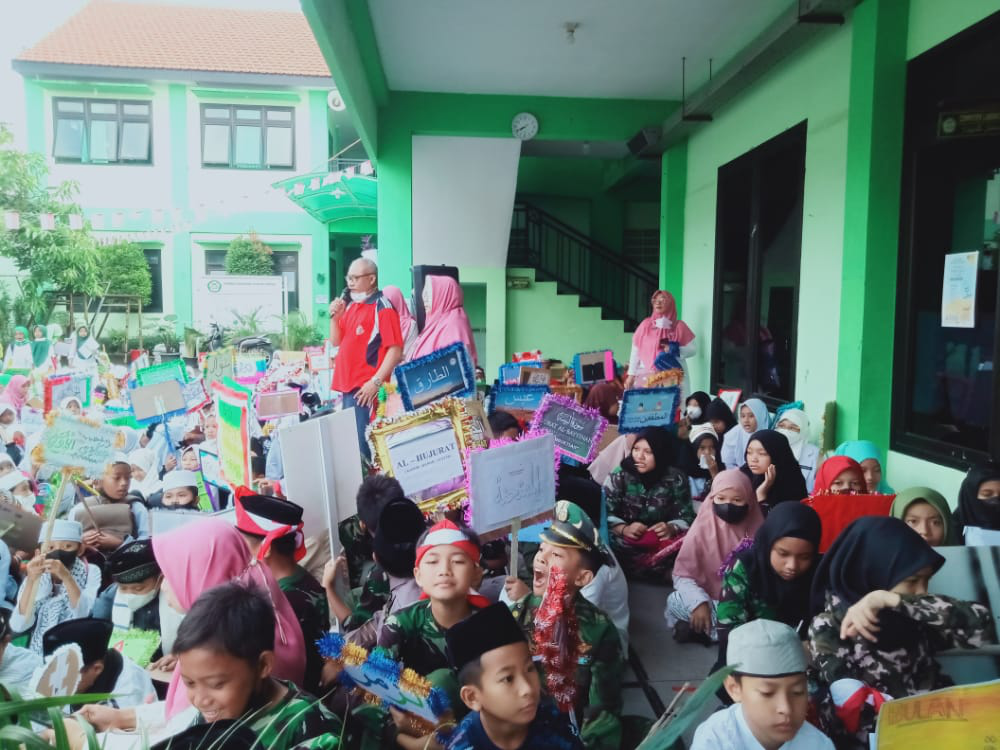 Kirab Memperingati Tahun Baru Islam dan HUT RI 77