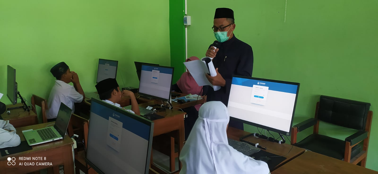 PENGARAHAN OLEH BAPAK PENGAWAS ANBK (ANBK HARI PERTAMA SESI 2)