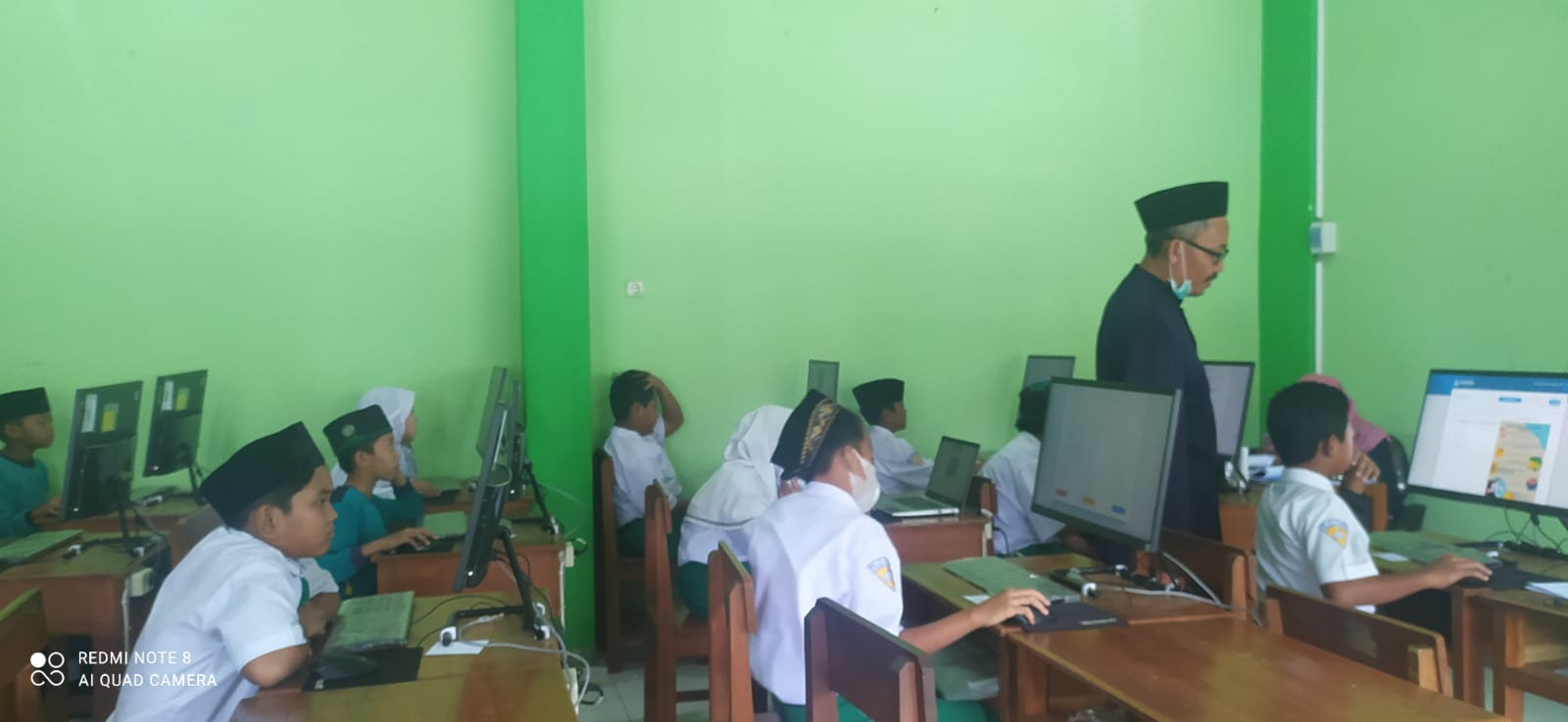 ANBK HARI PERTAMA SESI 1