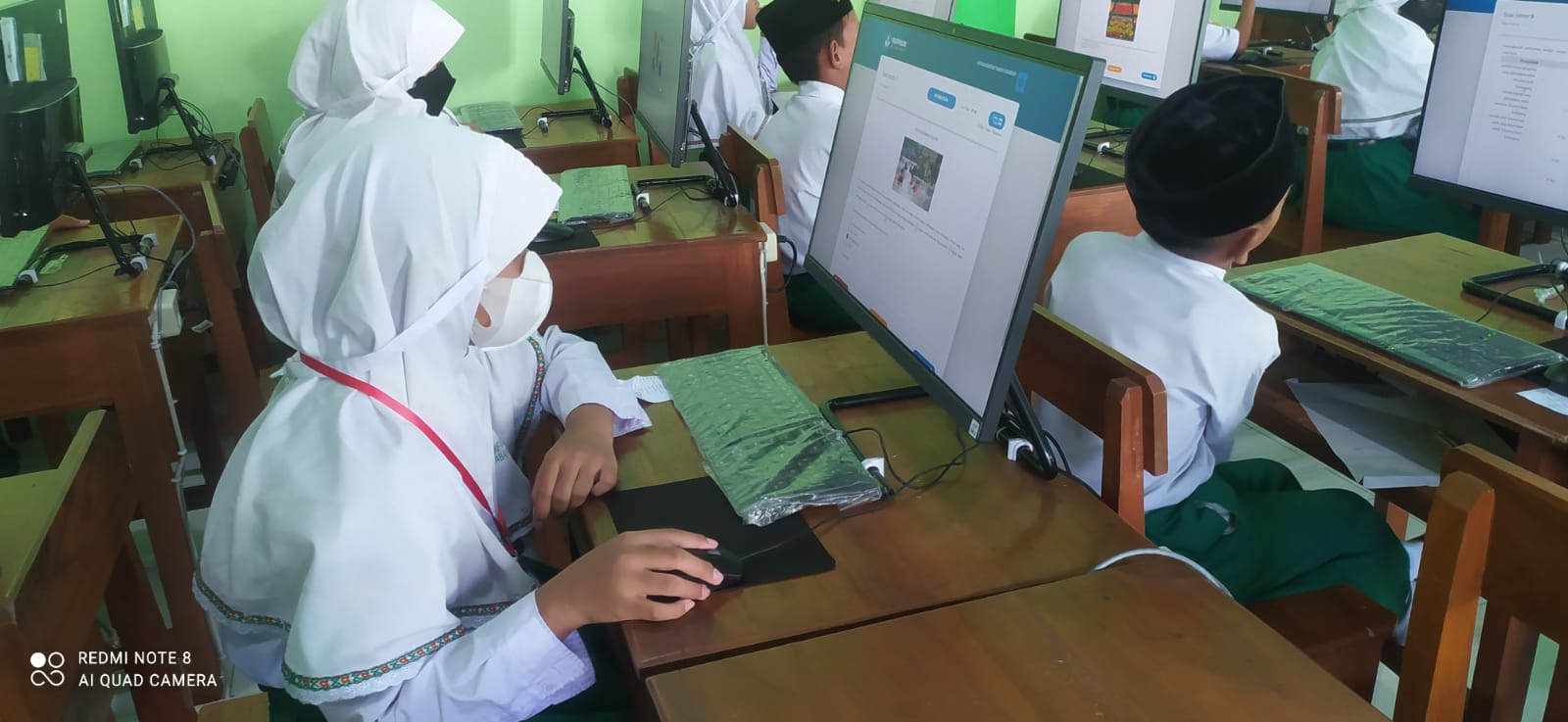 ANBK HARI KEDUA SESI 2 ANBK HARI KEDUA SESI 2