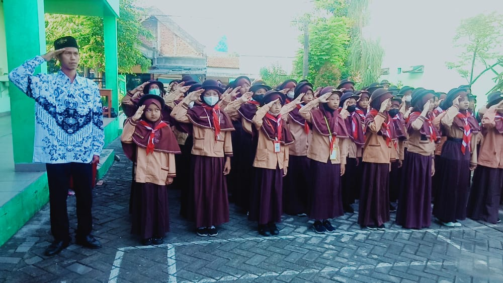 BARISAN PUTRI