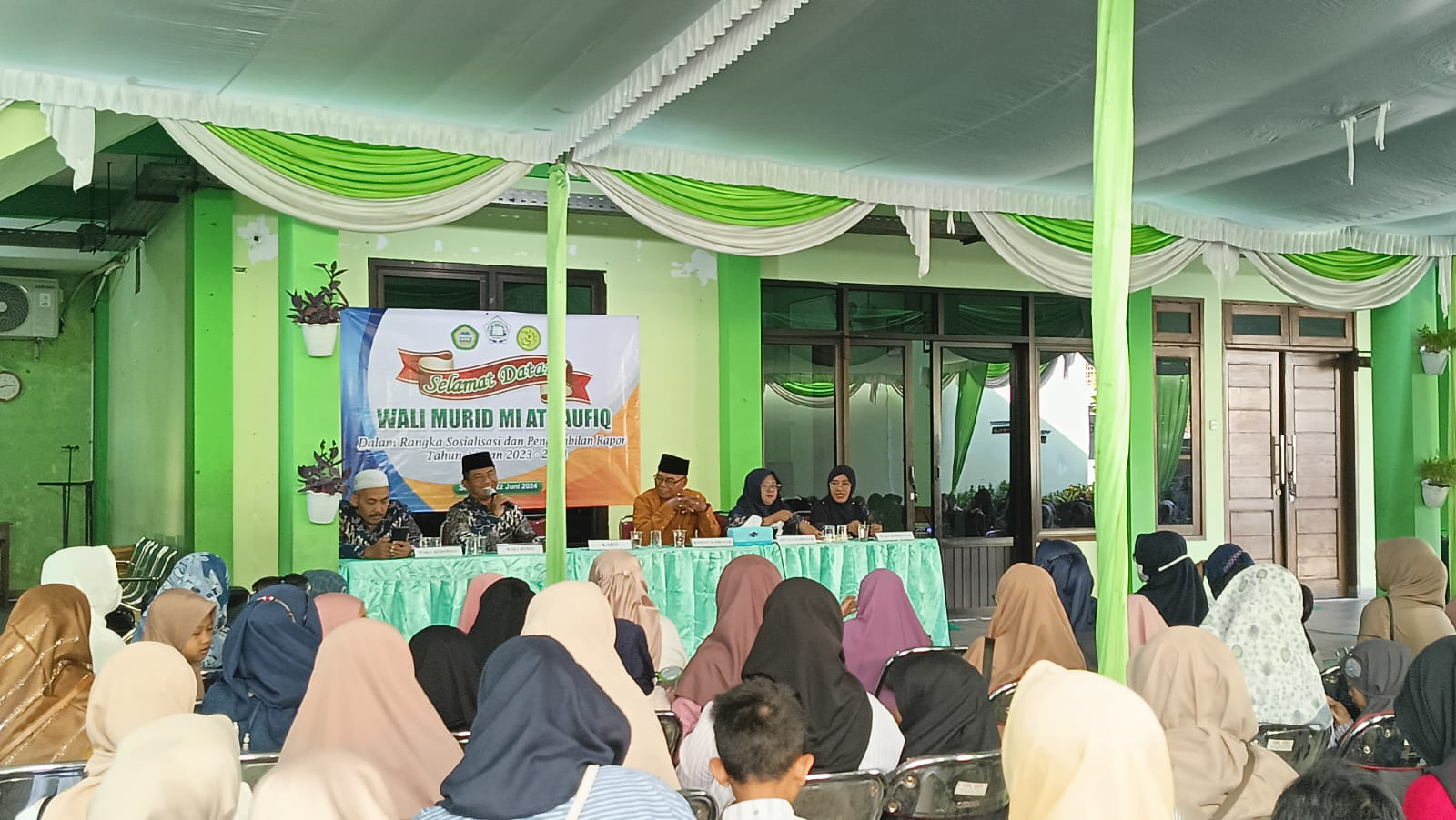 SOSIALISASI DAN PENGAMBILAN RAPORT|MI AT-TAUFIQ LAKARSANTRI SURABAYA TP.2023-2024