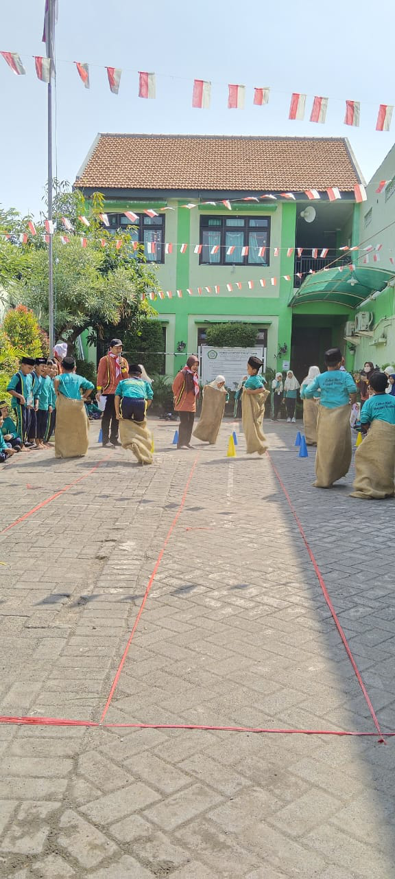 LOMBA 17 AGUSTUS 2024